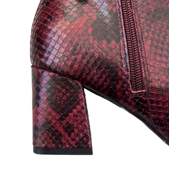 EUC Kate Spade Leather Ankle Boots - Picture 5 of 8